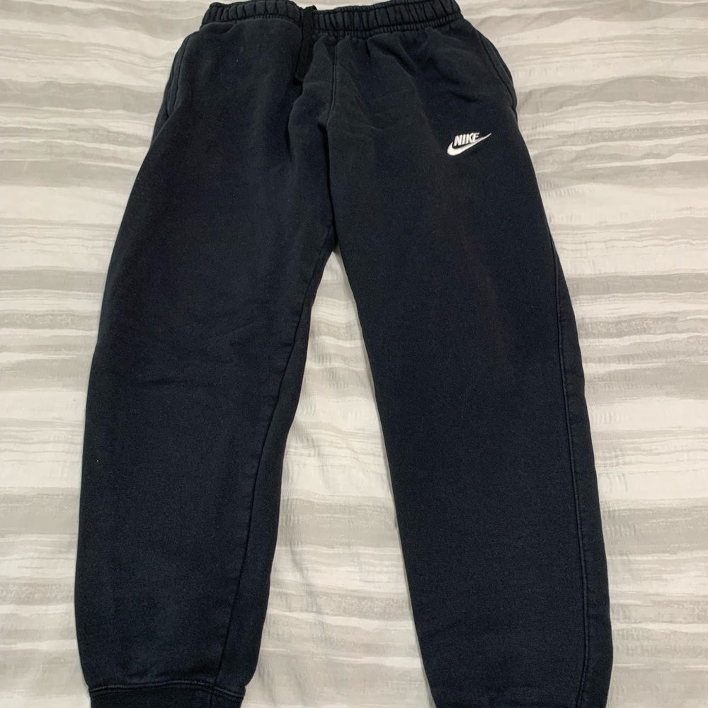 black nike sweatpants